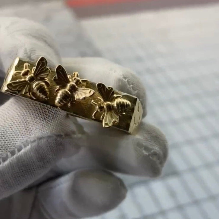 10k 14k Solid Yellow Gold 2 Finger Bee Charm Ring - Custom Gold Bee Ring - Custom Two Finger Ring