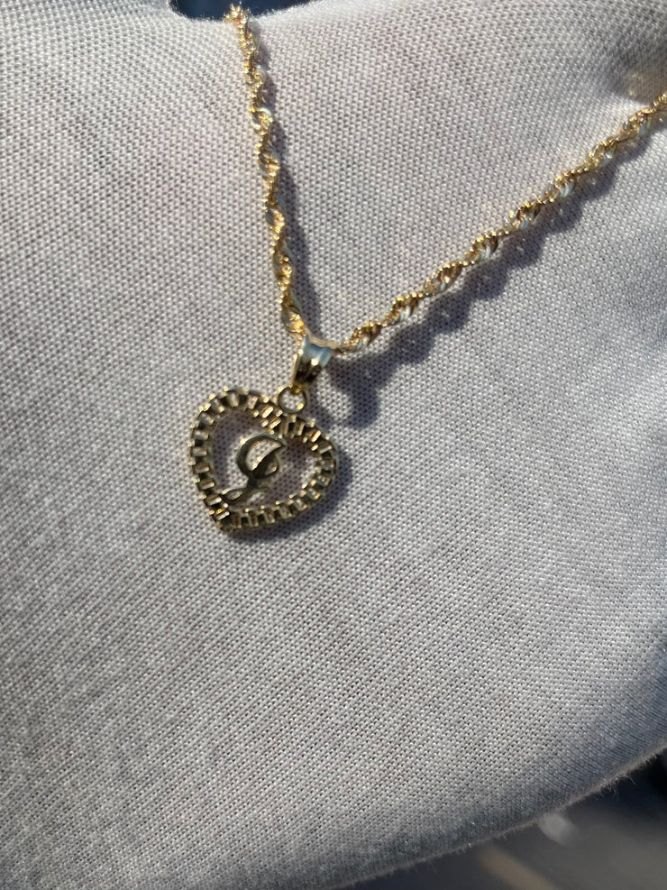 10k Yellow Gold Heart Shaped Rolex Style Initial Pendant w/ Rope Chain -  A-Z Alphabet Pendant w/ Chain
