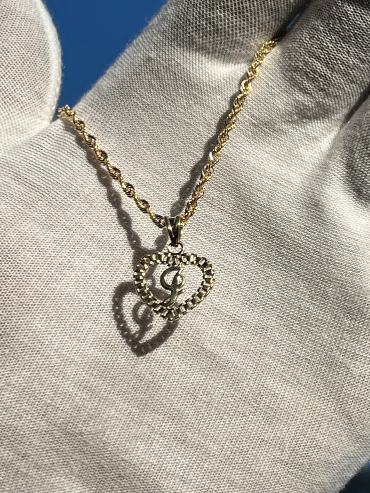 10k Yellow Gold Heart Shaped Rolex Style Initial Pendant w/ Rope Chain -  A-Z Alphabet Pendant w/ Chain